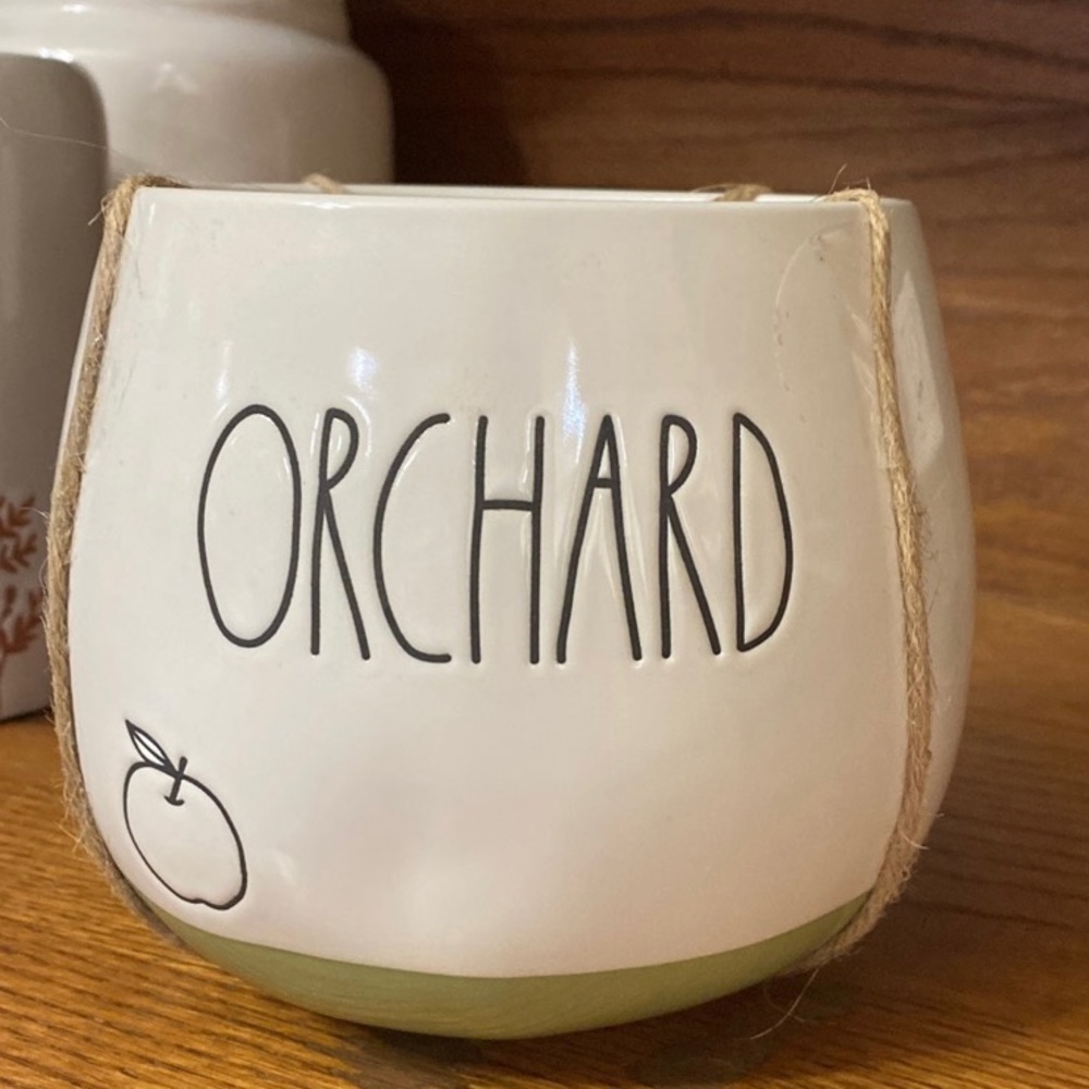 Rae Dunn Orchard Planter